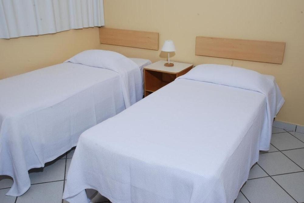 Lord Hotel Camburi Camburi  Buitenkant foto